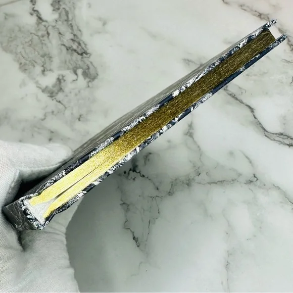 NEW! Christian Dior Blue & White Toile de Jouy Motif Unlined Notebook - Picture 9 of 14